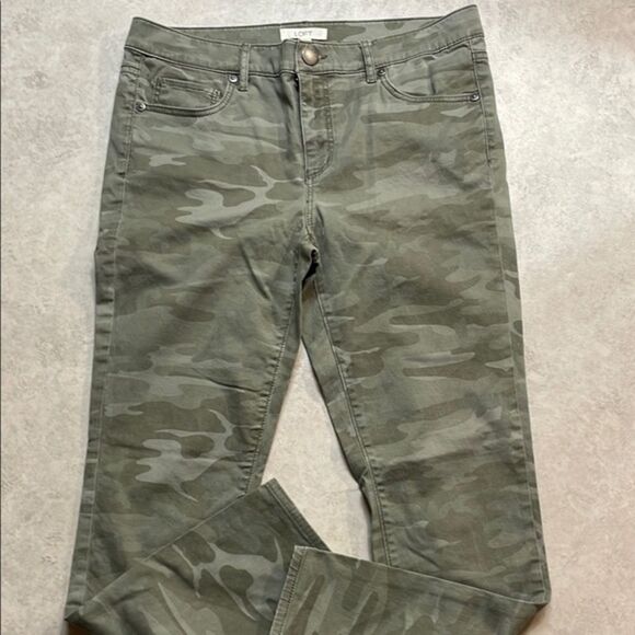 LOFT Womens Camouflage Skinny Jeans Size 6 - Picture 1 of 8